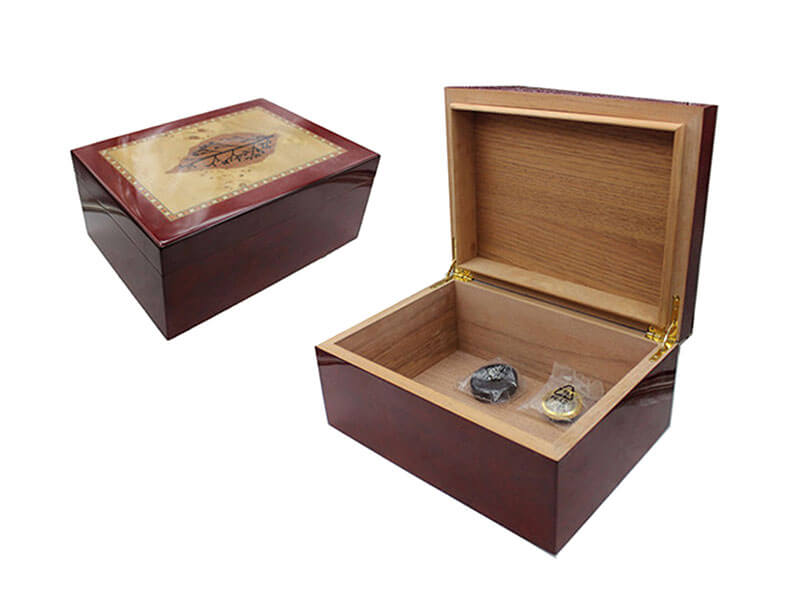 Humidor For 50-60 Cigars