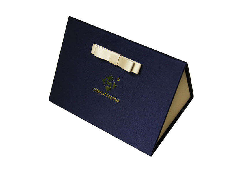 Luxury empty perfume bottle with box